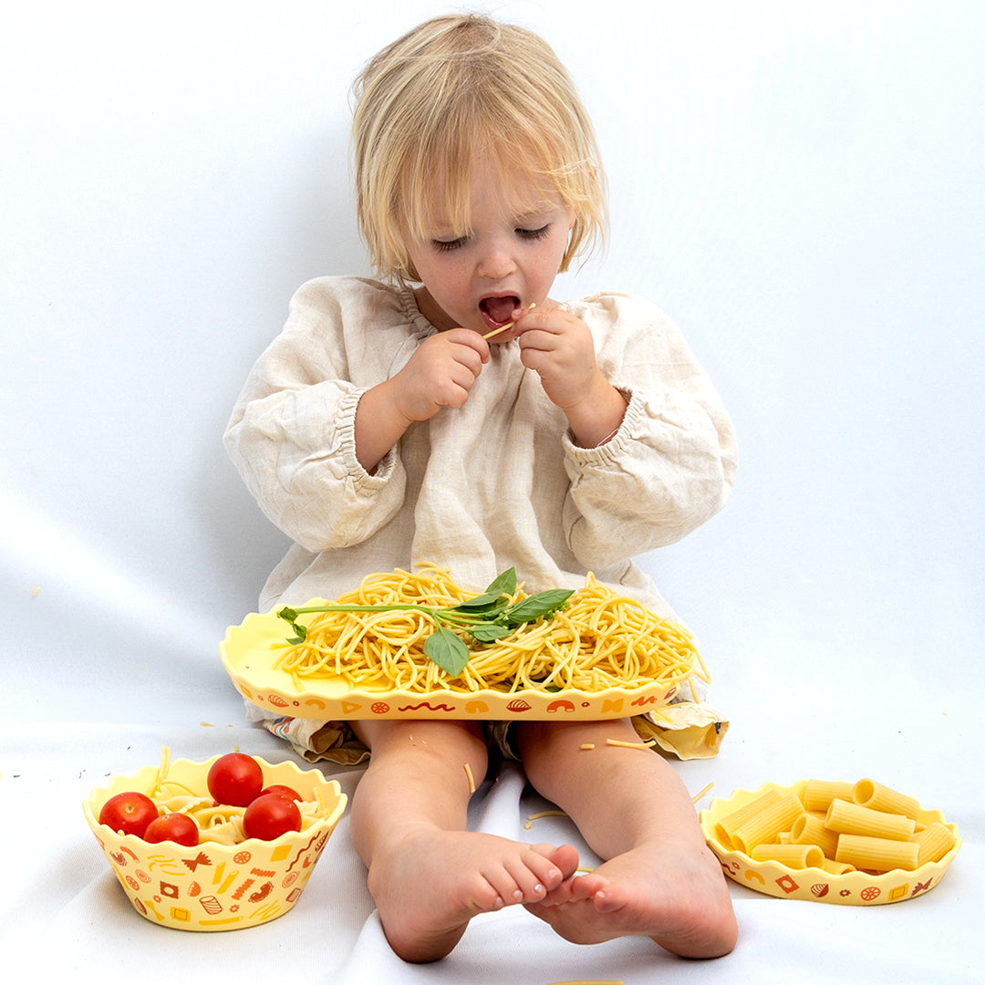 Pasta Wavy Edge Silicone Bowl and Plate Set